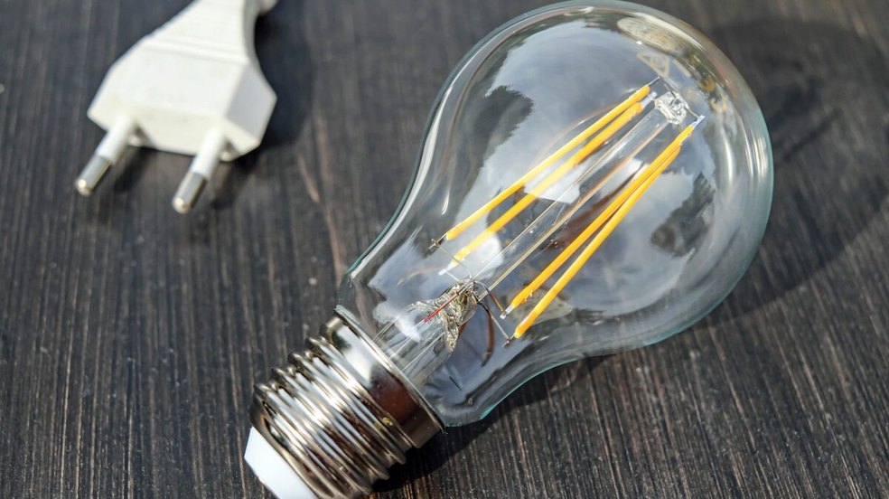 Mitos e verdades: veja se o seu condomínio consome energia com consciência