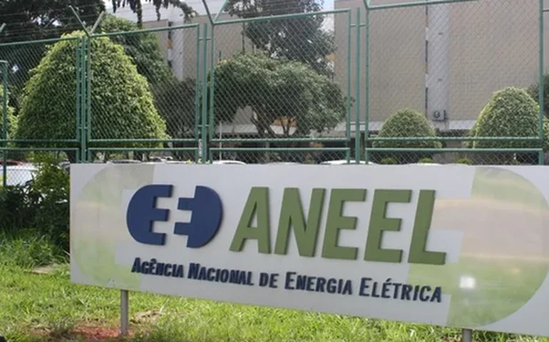 Procuradoria da Aneel avalia se renovação da Enel SP depende de relatório de falhas no serviço