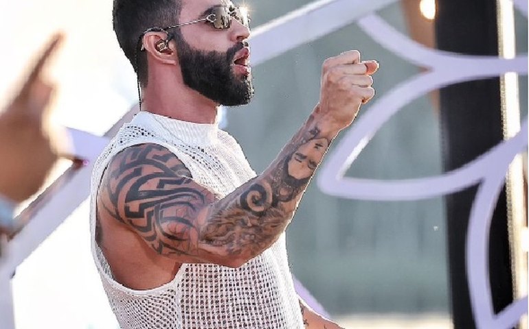 Gusttavo Lima e equipe teriam impedido intérprete de Libras de participar do show em Teresina