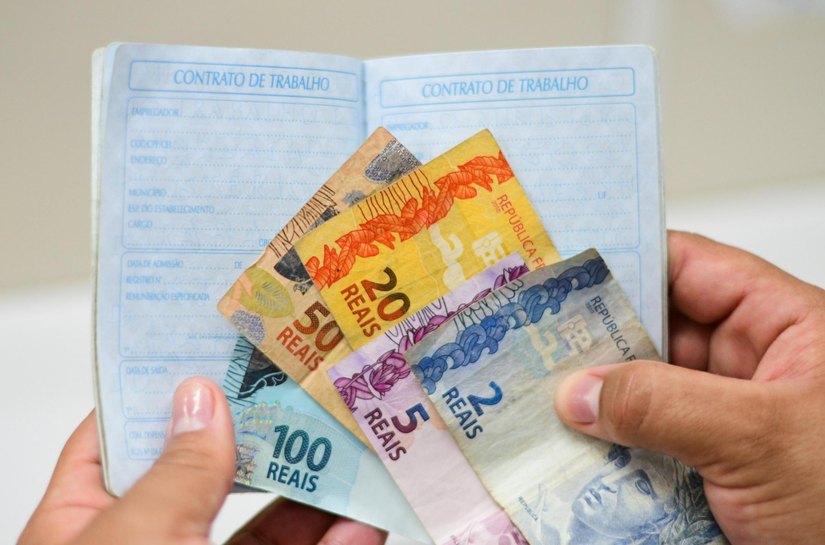 Rendimento do trabalhador alagoano acumula crescimento de 42% em três anos, aponta IBGE