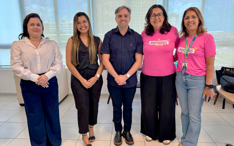 Junta Comercial e Crea assinam termo para acesso a informações empresariais