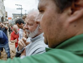 Perdas materiais serão recuperadas, diz Lula em visita a Minas Gerais