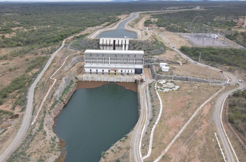Saiba como o Brasil faz a água subir mais de 200 m no sertão