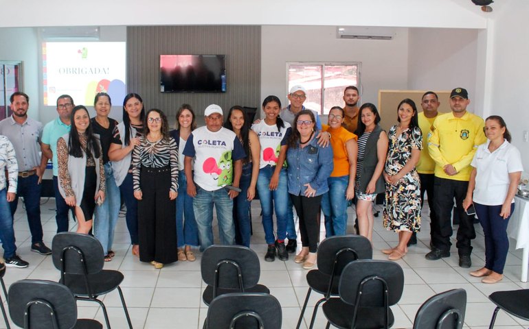 Ascamare passou orientações sobre a importância da separação correta dos resíduos