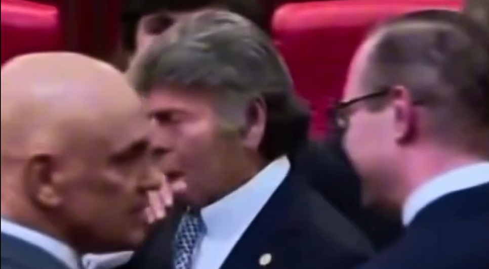 Fux ignorou presença de Moraes e Zanin