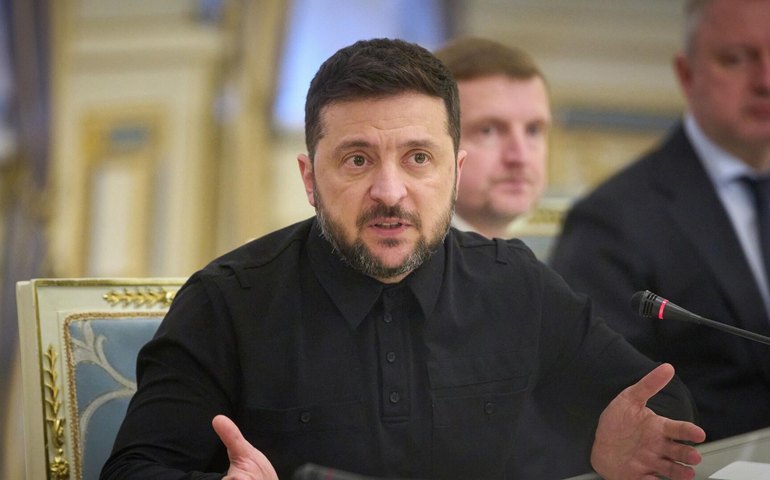 Escândalos de corrupção agravam crise de liderança de Zelensky, diz deputado ucraniano