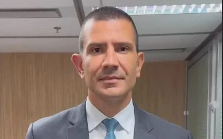 Novo presidente da Alerj entra na linha sucessória e assume como governador do Rio? Entenda