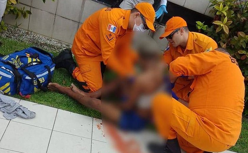 Jovem de 20 anos sofre tentativa de homicídio na orla de Pajuçara
