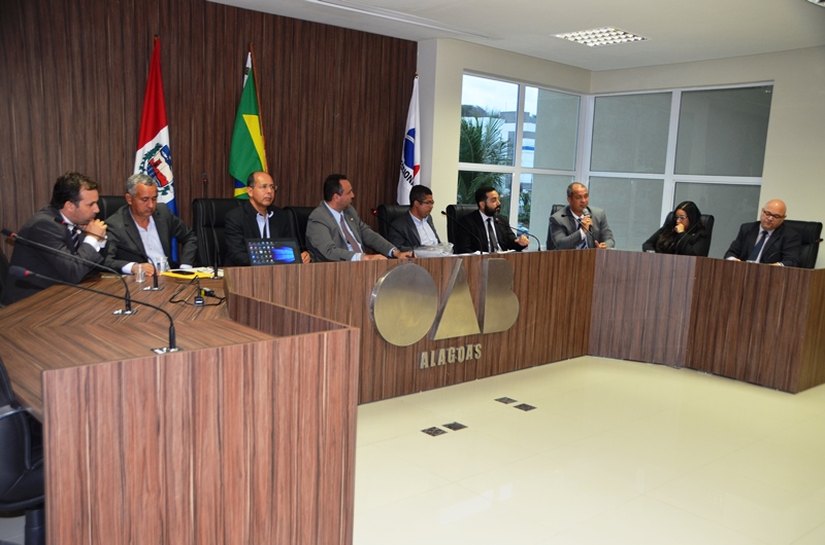 OAB/AL recebe entidades para deliberar pauta contra reforma da Previdência
