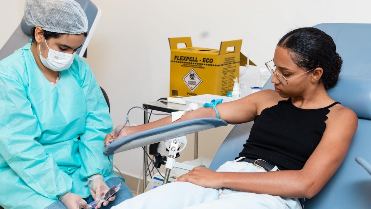 Hemoal realiza coleta de sangue em Coruripe e cadastro para doação de medula óssea em Maceió