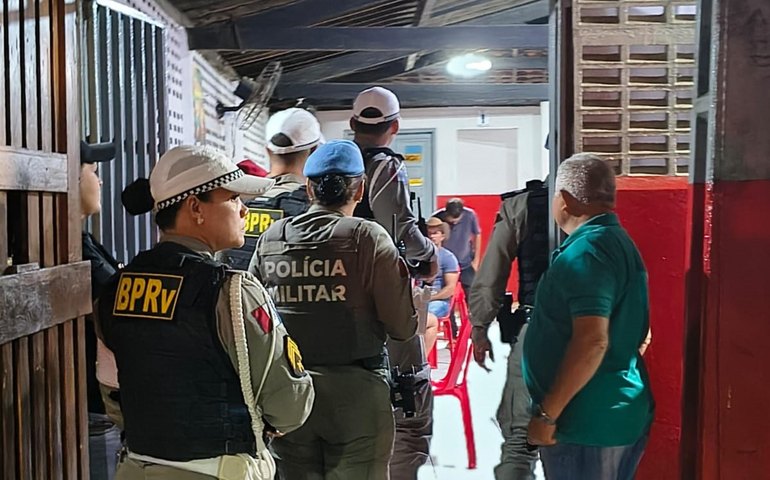 Operação Caminhos Seguros prende 14 pessoas e fiscaliza 74 estabelecimentos em Alagoas