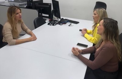 Juíza Soraya Maranhão discute com delegadas da Mulher combate à violência doméstica
