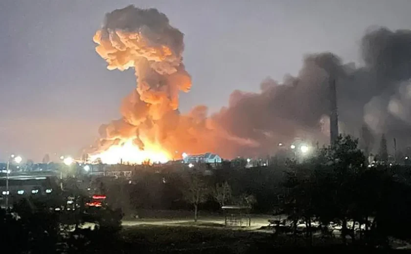 Forças russas libertam povoados de Petrovka e Voskresenka na república de Donetsk, relata MD