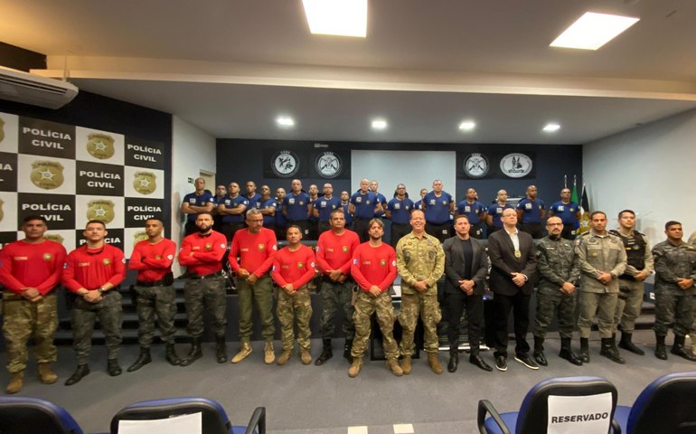 Polícia Civil realiza aula inaugural do I Curso de Condutores de Cães de Faro Policial