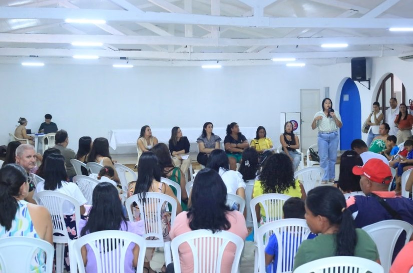 Abril Azul: Prefeitura de Penedo orienta famílias de crianças autistas