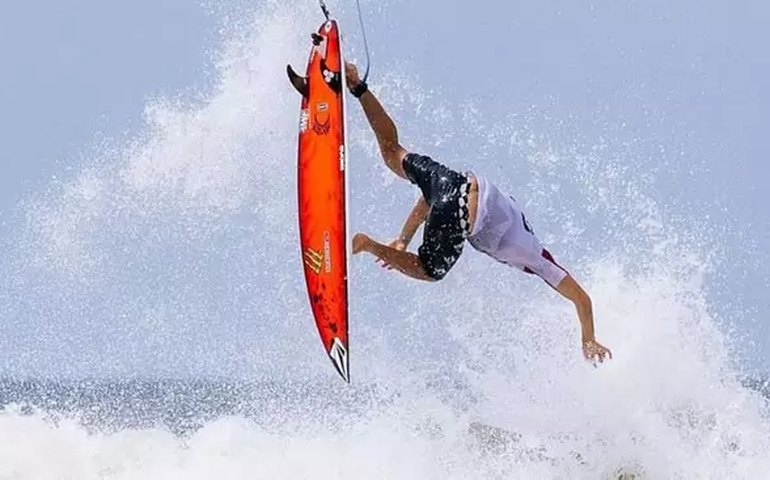 Yago Dora impressiona e avança em El Salvador ao lado de Medina, Toledo e Caio