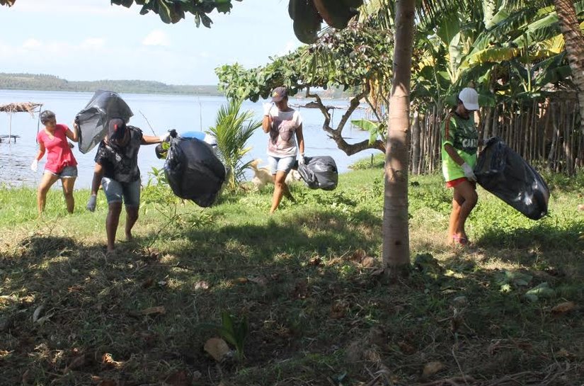Jequiá da Praia encerra Semana do Meio Ambiente com mutirão de limpeza