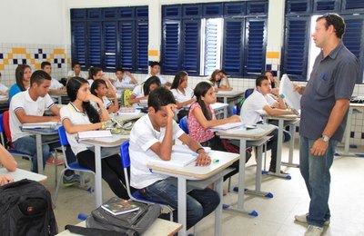 Escolas de ensino integral abrem pré-matrícula online para quase oito mil vagas