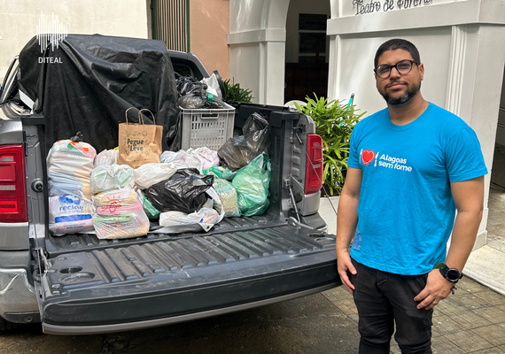 Diretoria de Teatros de Alagoas doa 160kg de alimentos ao programa Alagoas Sem Fome