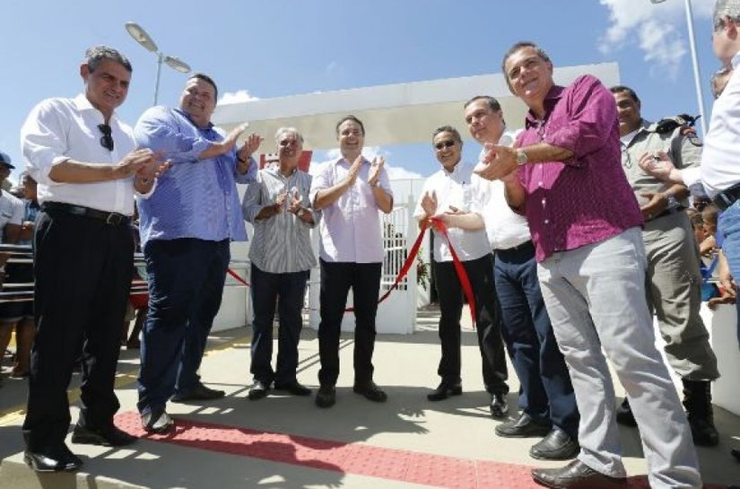 Governador Renan Filho entrega o primeiro Cisp do Vale do Paraíba