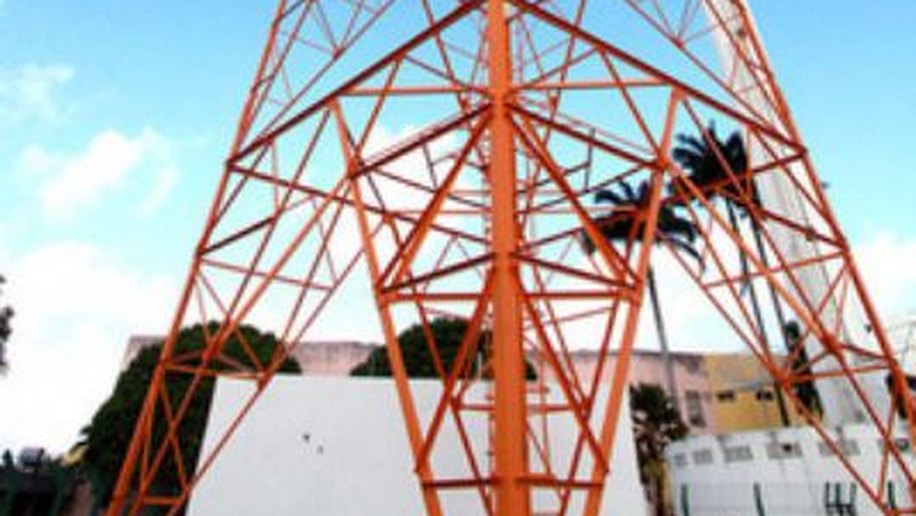 Nova torre ampliará sinal das emissoras do IZP
