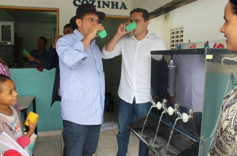 Quebrangulo: Estado entrega nascente para atender posto de saúde e escola