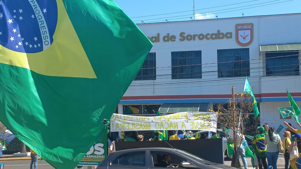Empresário de Sorocaba vê caminhoneiros engrossando atos