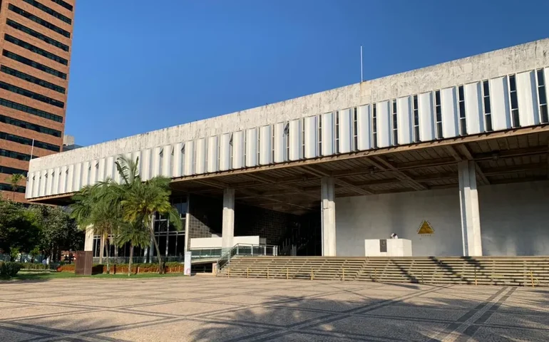 Deputadas de MG voltam a ser ameaçadas após parlamentar questionar escolta