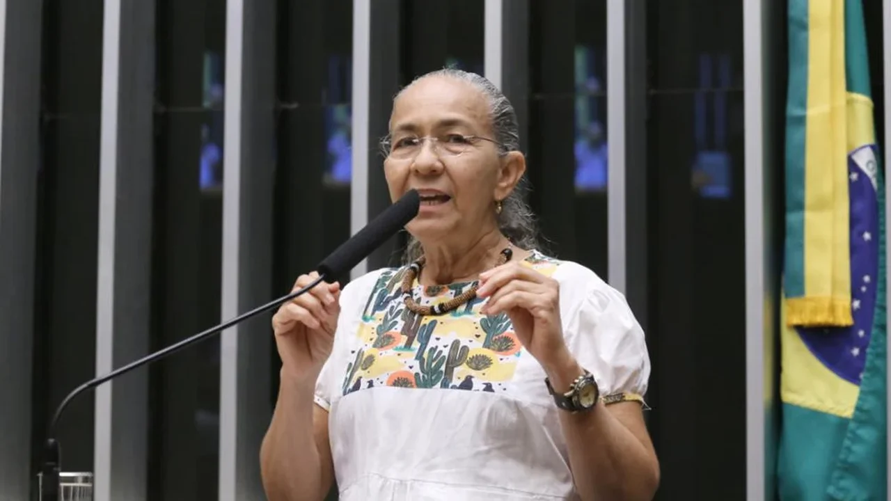 HH ao apelar pela CPMI do Banco Master: “Só enriquece na política quem é ladrão”