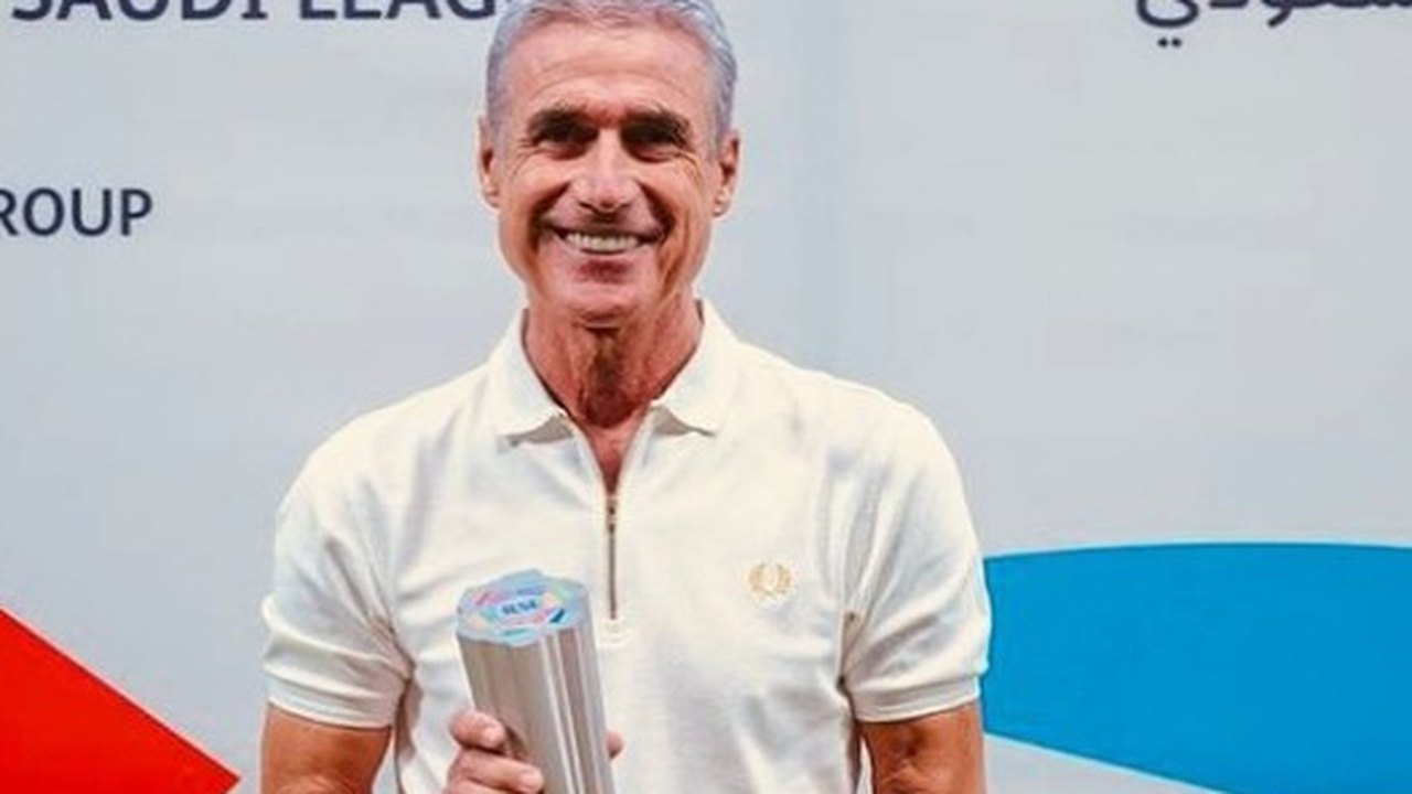 Ex-Botafogo, Luís Castro é o treinador com mais vitórias no mundo em 2023