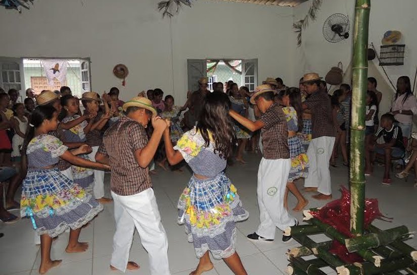 SCFV de Porto Calvo comemora festa de São João