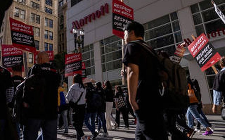 Cerca de 10 mil trabalhadores da hotelaria entram em greve em pleno feriadão do Dia do Trabalhador nos EUA