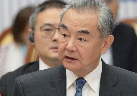 Todos os líderes da OCX apoiam a Iniciativa de Governança Global, diz chanceler da China