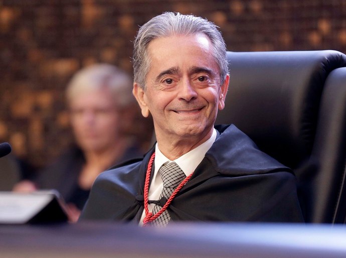 Fábio Bittencourt recebe mais alta condecoração do TJPE, nesta quarta (13)