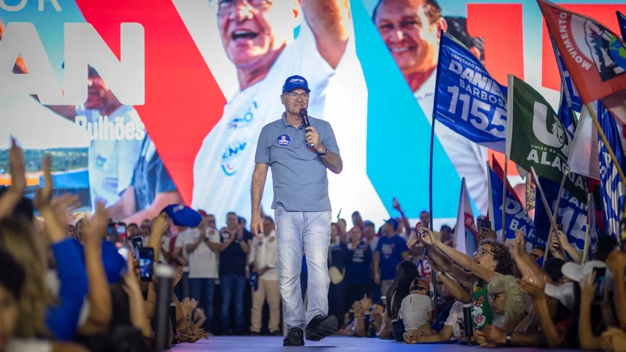 Senador Renan lança campanha que aposta na voz da experiência e renovação para Alagoas