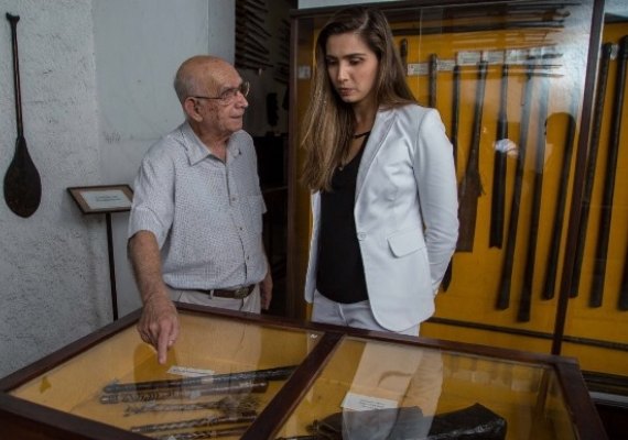 Primeira-dama visita Instituto Histórico para potencializar ações sobre 200 anos de AL