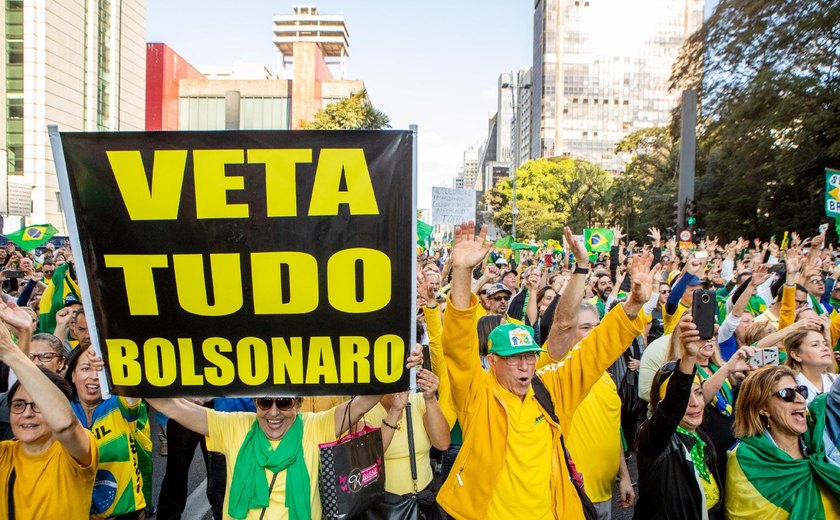Manifestantes pedem veto à Lei de Abuso e atacam STF em capitais do País