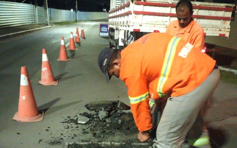 Operação Tampa Bueiro já beneficia 101 vias em Maceió após seis meses