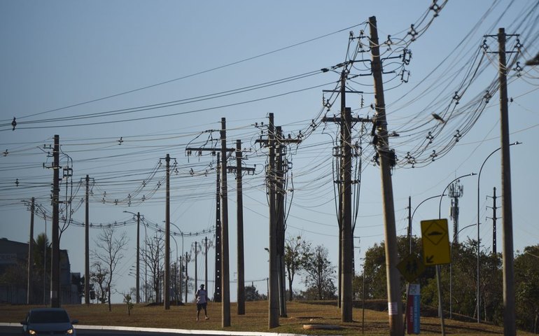 Bandeira tarifária de energia elétrica será vermelha em outubro