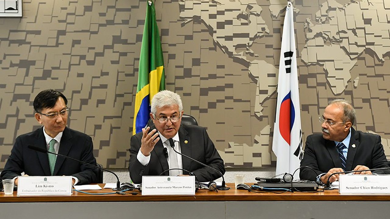 Grupo parlamentar Brasil-República da Coreia é instalado no Senado