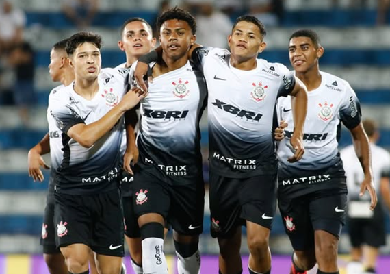 Atual campeão, Corinthians perde do Santo André e encara o Falcon no mata-mata da Copinha