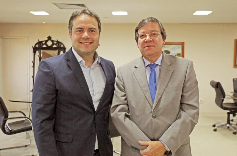 Presidente do TJ/AL visita governador e discute questões orçamentárias
