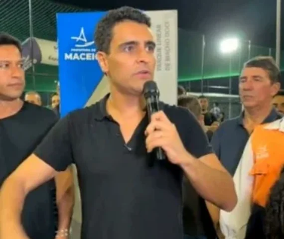 JHC exalta a si mesmo, minimiza grupos e dá sinal temerário para disputa ao governo; veja vídeo