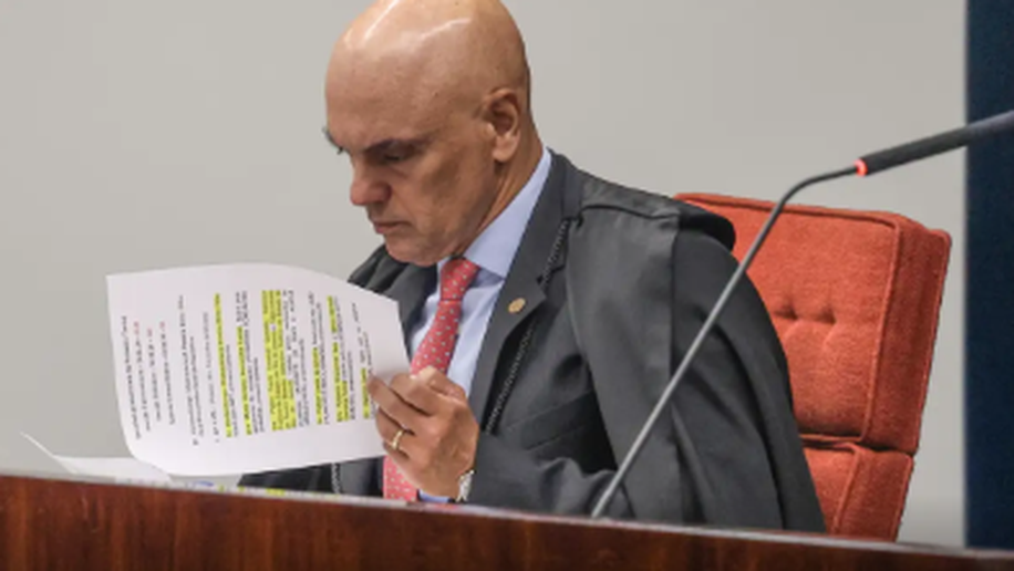 Moraes multa em R$ 5 mil advogado que tentou burlar sistema do STF