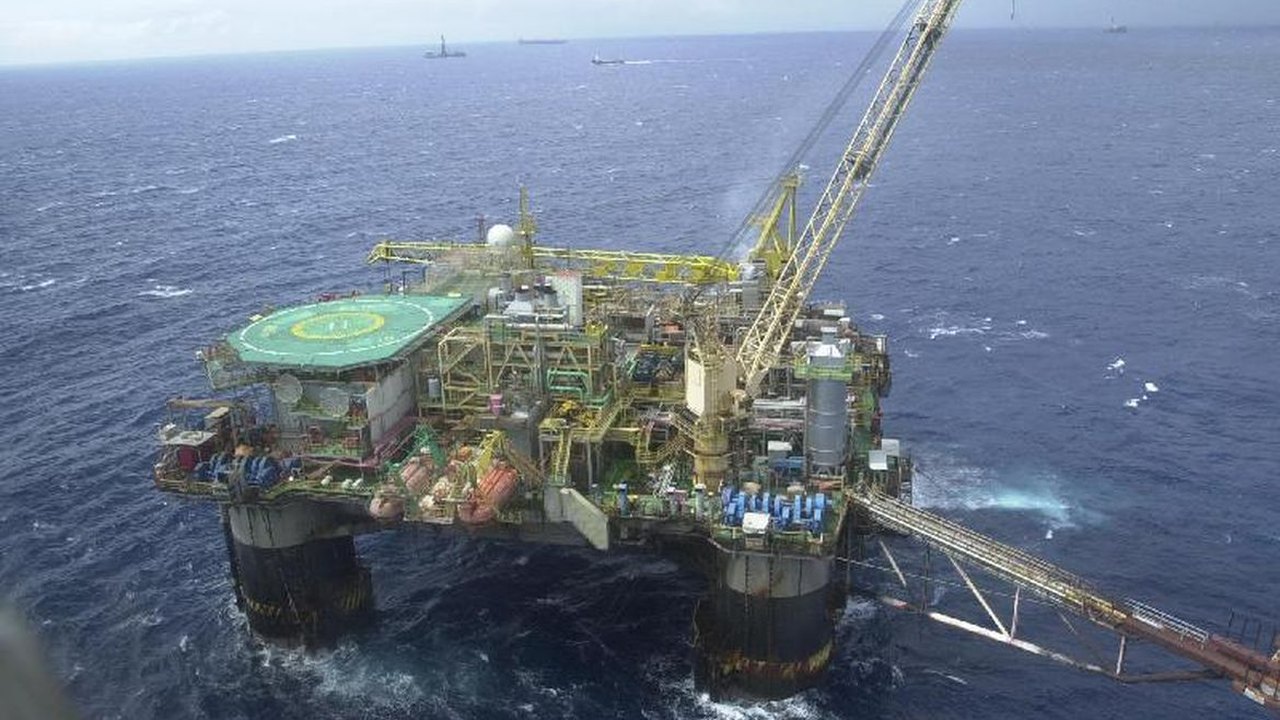 Produção nacional de petróleo e gás natural é recorde em junho
