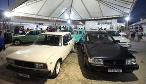 Exposição de carros antigos e feira de livros acontecem na Expo Verão Aracaju