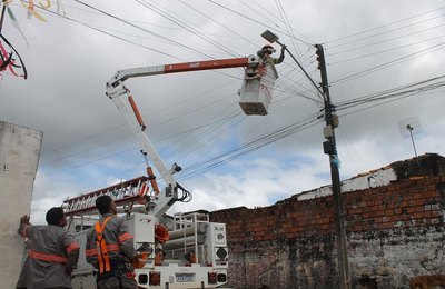 Superintendência de Iluminação Pública agiliza e melhora serviço em Penedo