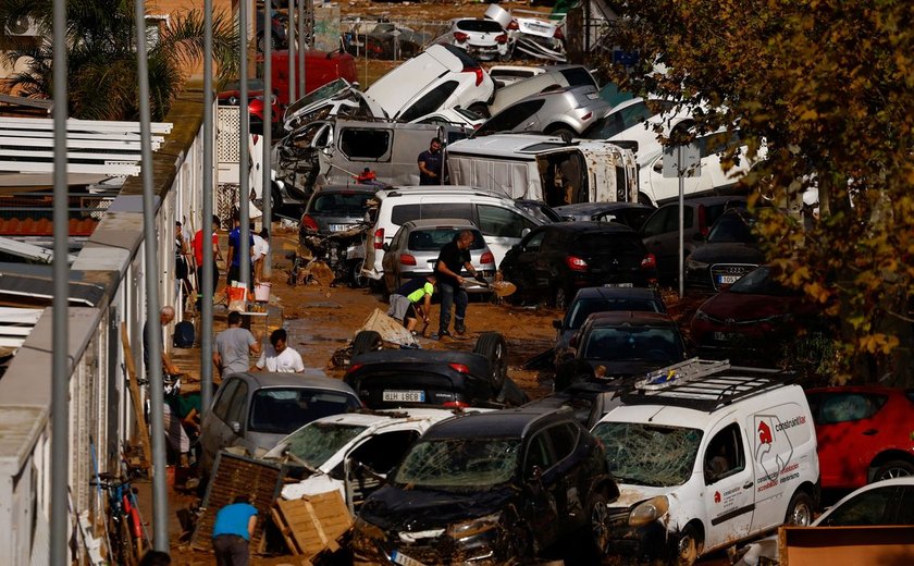 Número de mortes por enchentes na Espanha chega a 217