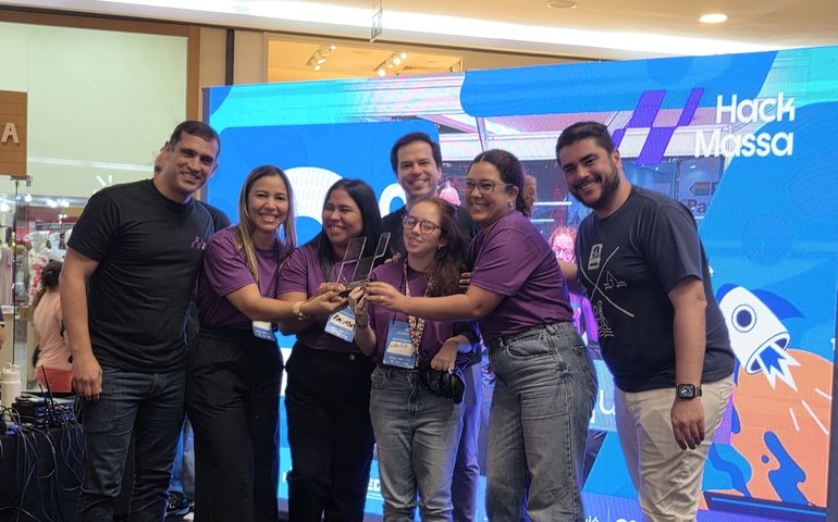 Grupo formado só por mulheres conquista segundo lugar no Hack Massa