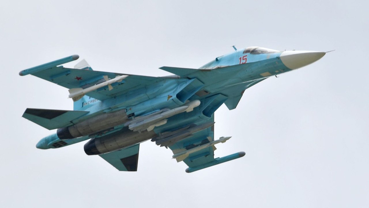Rostec entrega novo lote de caças-bombardeiros Su-34 ao Ministério da Defesa da Rússia